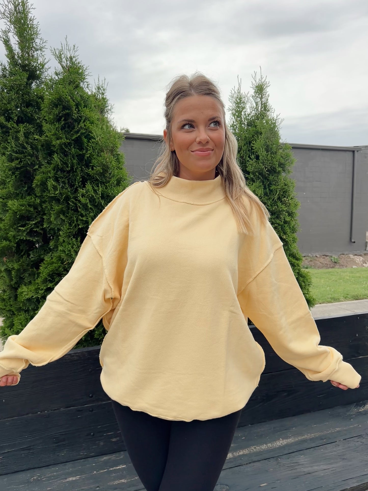 Buttercup Mockneck