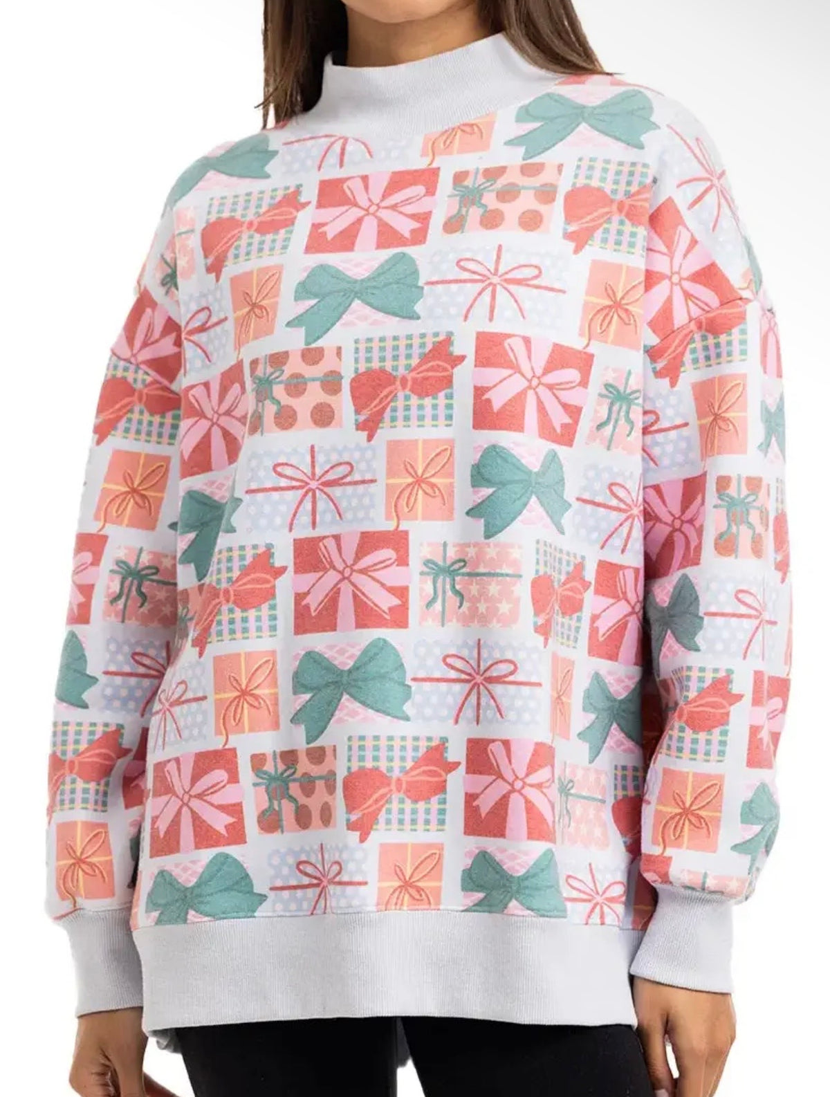 {PREORDER} Pretty Little Presents Mockneck